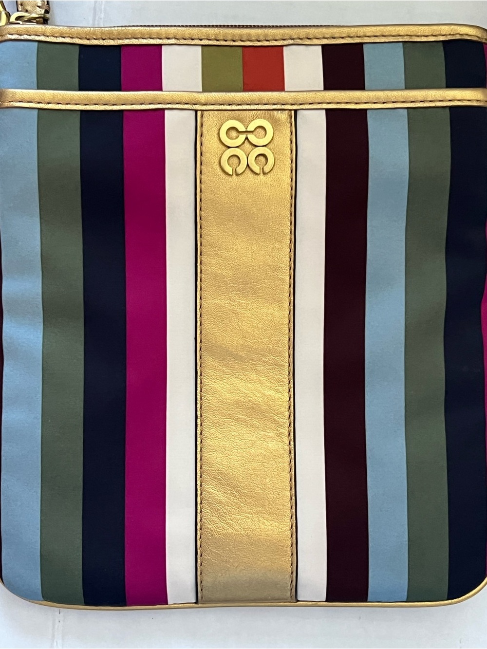 COACH LEGACY JULIA 2 pc MATCHING TAG SET. CROSSBODY & WRISTLET w GOLD TRIM EUC - Picture 2 of 16